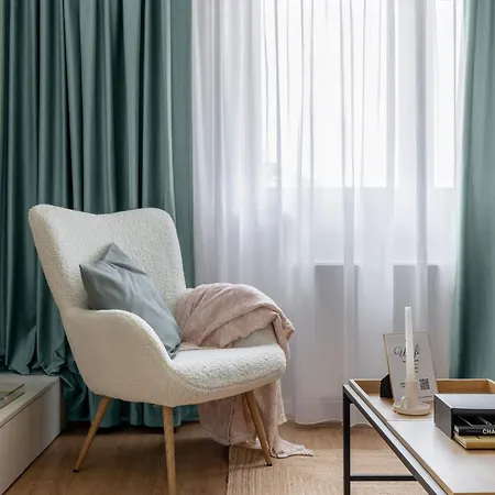 Sublime 1br On The Park Apartment