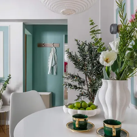 Sublime 1br On The Park